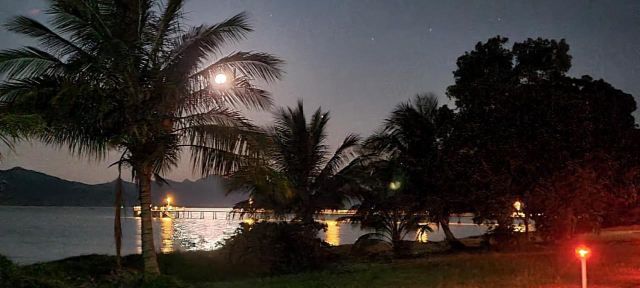 Cardwell Beachfront Motel Exterior photo